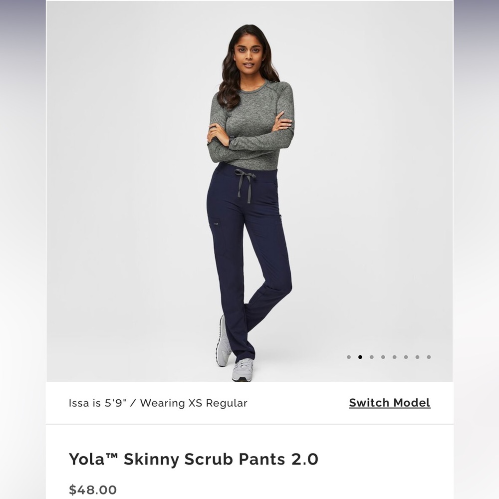 Figs High Waisted Yola™ Skinny Scrub Pants
XS Navy